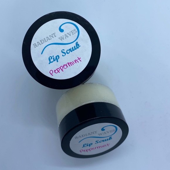 Set of 3 hand crafted 1oz peppermint lip scrub by Radiant Waves - Picture 4 of 6
